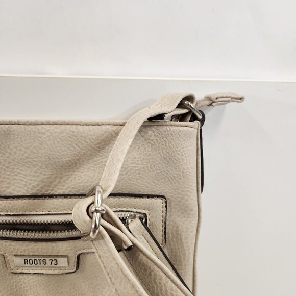 Roots Canada Leather Crossbody Bag - Picture 3 of 16